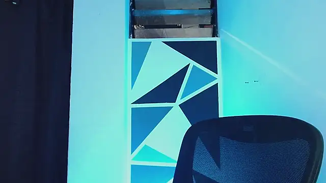 littlextreme online show from March 11, 1:16 am