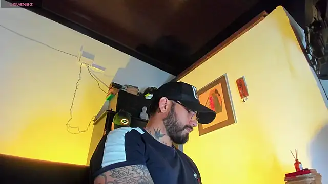 CamiloGray  online show from December 2, 1:47 pm