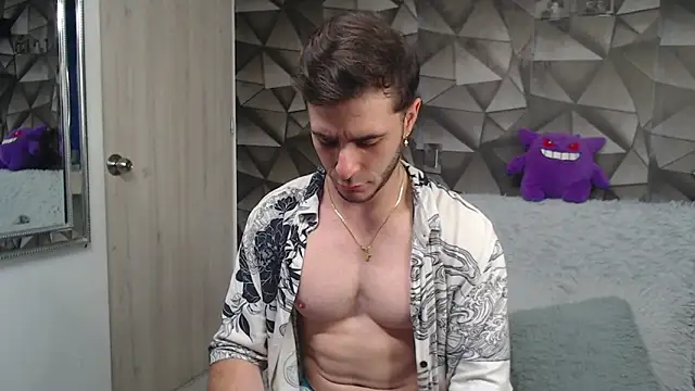 Latino stud4u online show from January 7, 11:21 pm