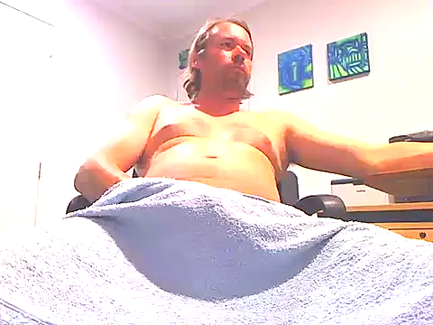 megaboy411 online show from December 25, 9:56 am