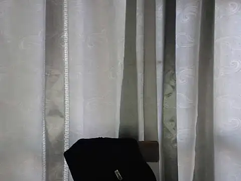 Armando 2002 online show from March 16, 4:12 pm