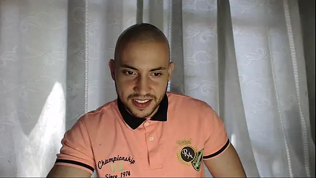 Armando 2002 online show from September 20, 5:46 pm