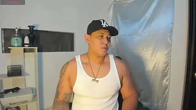 Colton Massif online show from December 21, 3:36 am