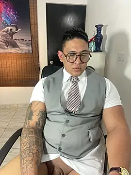 Colton Massif online show from March 18, 3:02 am