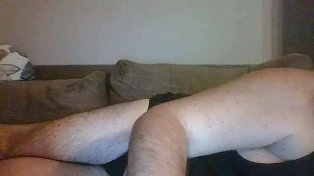 Snapshot of Anderrust chatting on March 18, 10:58 pm Anderrust online show from March 18, 10:58 pm