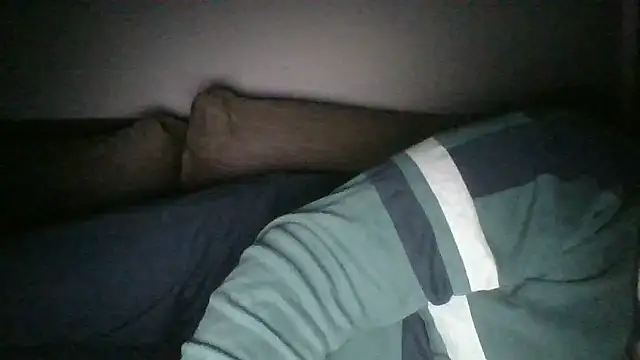 Snapshot of Anderrust chatting on February 10, 11:02 pm Anderrust online show from February 10, 11:02 pm