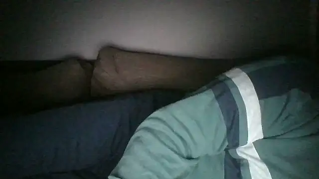 Snapshot of Anderrust chatting on January 2, 1:06 am Anderrust online show from January 2, 1:06 am