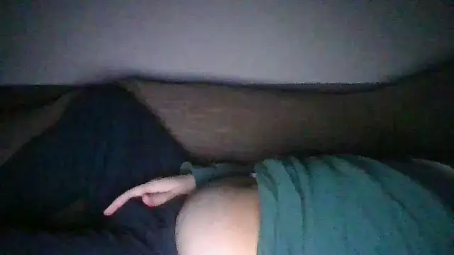 Snapshot of Anderrust chatting on December 15, 12:07 am Anderrust online show from December 15, 12:07 am