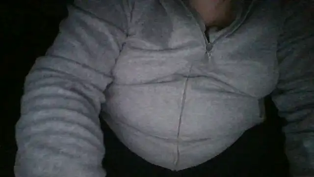 Snapshot of Anderrust chatting on February 22, 6:26 pm Anderrust online show from February 22, 6:26 pm