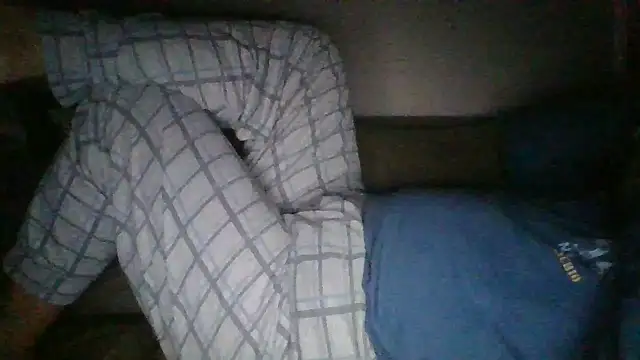 Snapshot of Anderrust chatting on December 10, 9:00 pm Anderrust online show from December 10, 9:00 pm