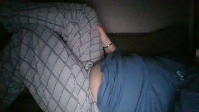 Snapshot of Anderrust chatting on January 21, 11:34 pm Anderrust online show from January 21, 11:34 pm