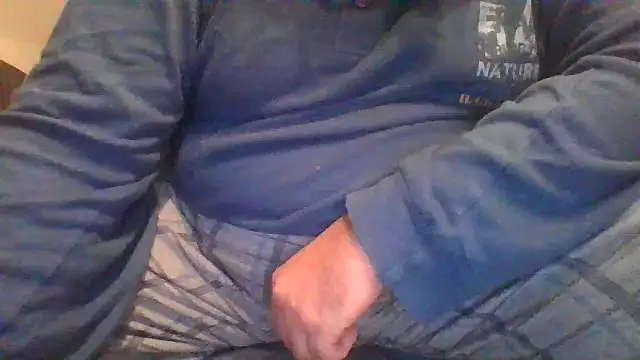 Snapshot of Anderrust chatting on December 26, 1:51 am Anderrust online show from December 26, 1:51 am