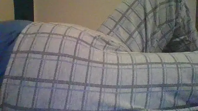 Snapshot of Anderrust chatting on December 26, 10:09 pm Anderrust online show from December 26, 10:09 pm