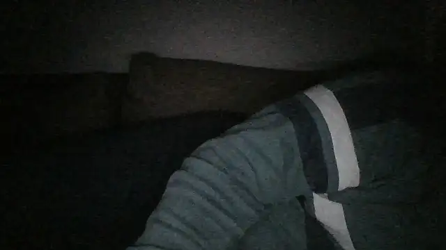 Snapshot of Anderrust chatting on December 18, 11:30 pm Anderrust online show from December 18, 11:30 pm