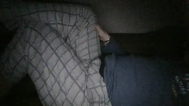 Snapshot of Anderrust chatting on February 16, 1:16 am Anderrust online show from February 16, 1:16 am