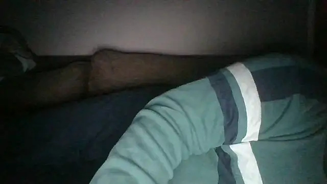 Snapshot of Anderrust chatting on January 10, 8:37 pm Anderrust online show from January 10, 8:37 pm