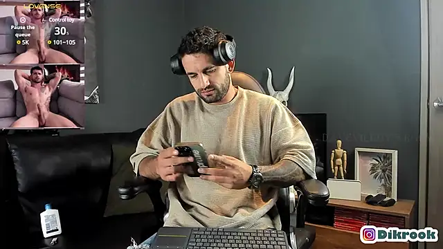 Davevilboy online show from February 18, 11:11 am