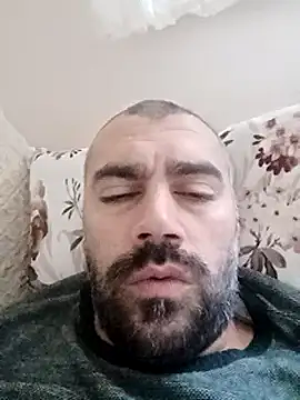 Snapshot of kevgir08 chatting on December 2, 12:16 pm kevgir08 online show from December 2, 12:16 pm