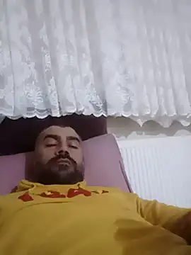 Snapshot of kevgir08 chatting on December 15, 9:42 pm kevgir08 online show from December 15, 9:42 pm