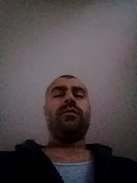 Snapshot of kevgir08 chatting on December 5, 2:33 pm kevgir08 online show from December 5, 2:33 pm