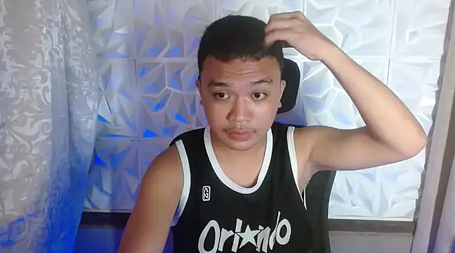 xsweetasian69x online show from March 18, 7:22 pm