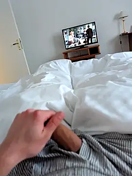 jungerbummser23 online show from March 2, 3:41 pm