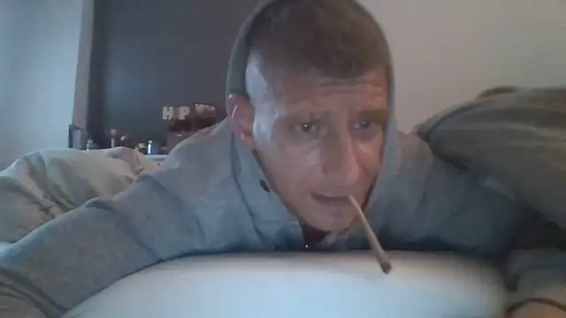 Snapshot of iamsex6969 chatting on October 3, 1:32 am iamsex6969 online show from October 3, 1:32 am