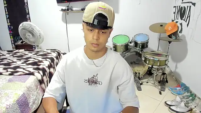 Zack falcon online show from November 15, 2:57 am