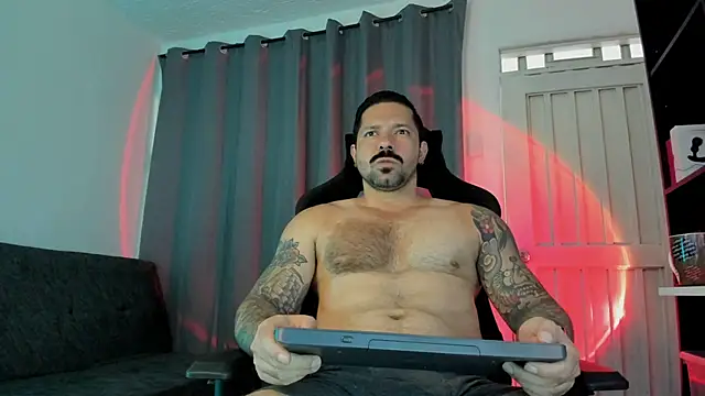 Pierre Vidal online show from November 27, 8:45 pm