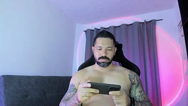 Pierre Vidal online show from June 3, 11:43 pm