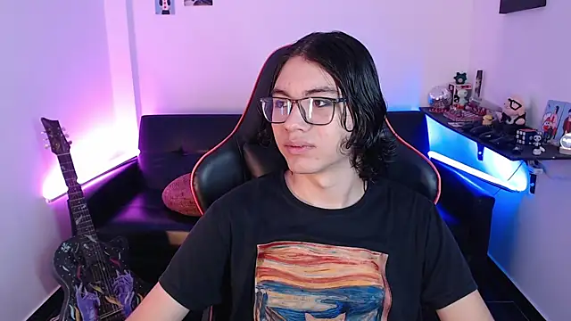 Snapshot of malik_harrison__ chatting on January 26, 2:41 pm malik harrison online show from January 26, 2:41 pm