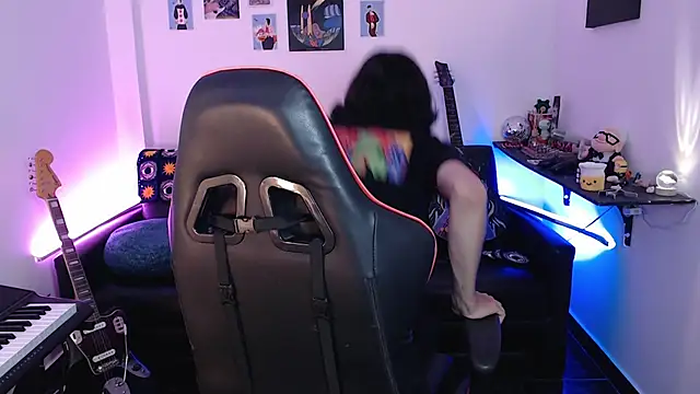 Snapshot of malik_harrison__ chatting on March 14, 2:30 pm malik harrison online show from March 14, 2:30 pm