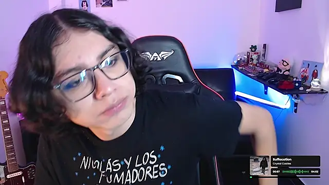 Snapshot of malik_harrison__ chatting on January 3, 2:40 pm malik harrison online show from January 3, 2:40 pm