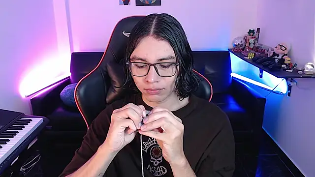 Snapshot of malik_harrison__ chatting on February 21, 2:48 pm malik harrison online show from February 21, 2:48 pm