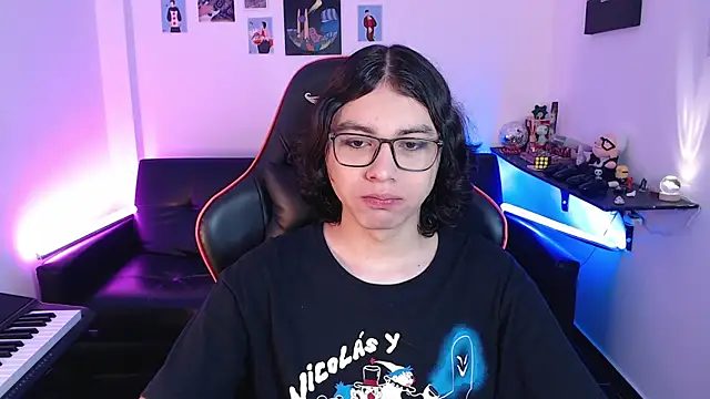 Snapshot of malik_harrison__ chatting on February 11, 2:24 pm malik harrison online show from February 11, 2:24 pm