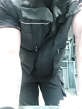 Snapshot of Xcoquinx chatting on January 21, 2:22 pm Xcoquinx online show from January 21, 2:22 pm