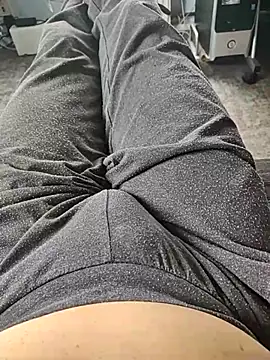 kiam471 online show from February 24, 1:45 pm