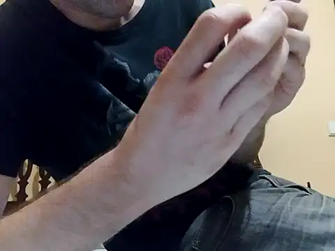 Snapshot of White_rabbit_ chatting on September 8, 8:52 pm White rabbit  online show from September 8, 8:52 pm