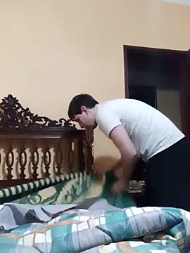 Snapshot of White_rabbit_ chatting on February 21, 8:50 am White rabbit  online show from February 21, 8:50 am