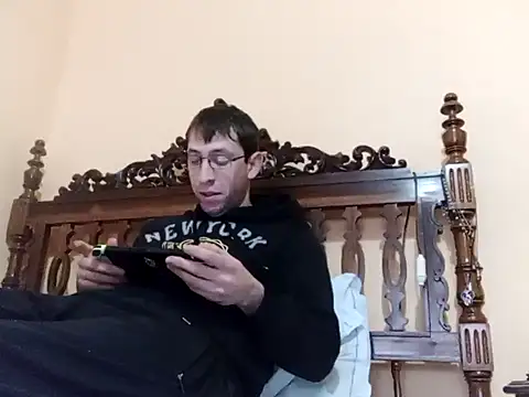 Snapshot of White_rabbit_ chatting on January 21, 9:50 am White rabbit  online show from January 21, 9:50 am