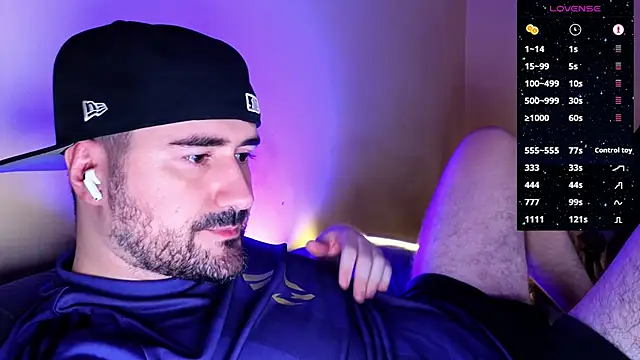 Snapshot of DominantTheo chatting on March 11, 12:54 am DominantTheo online show from March 11, 12:54 am