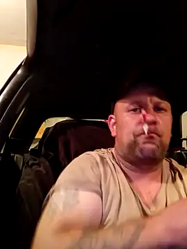 Wrwhat84 online show from April 30, 8:38 pm