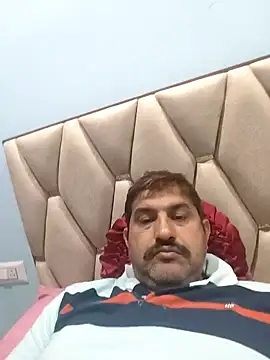 Amandev7 online show from March 27, 6:20 pm