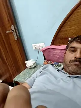 Amandev7 online show from April 22, 4:41 am