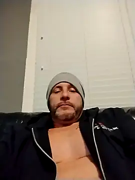 ShaneJames11 online show from February 11, 12:28 am