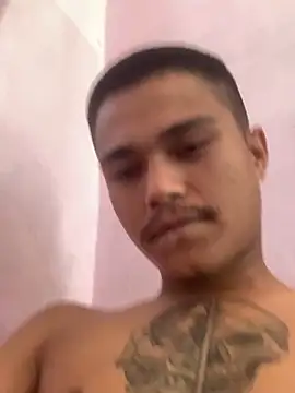 Hullax online show from December 18, 5:03 am