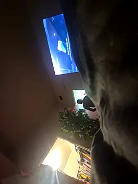 Sweetieboi04 online show from April 18, 6:15 am