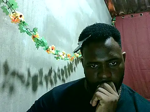 2ocmaxi online show from October 5, 8:24 pm