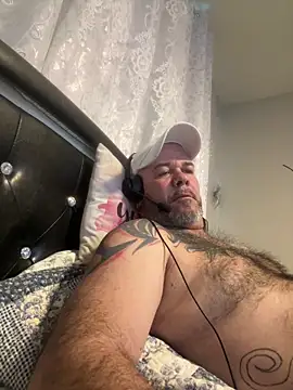 Cristian-Brayan online show from March 29, 12:16 pm