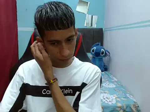 Angelstripboy online show from March 9, 12:04 am